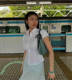 Gloria Tang / gloriatvng nude photo #0069