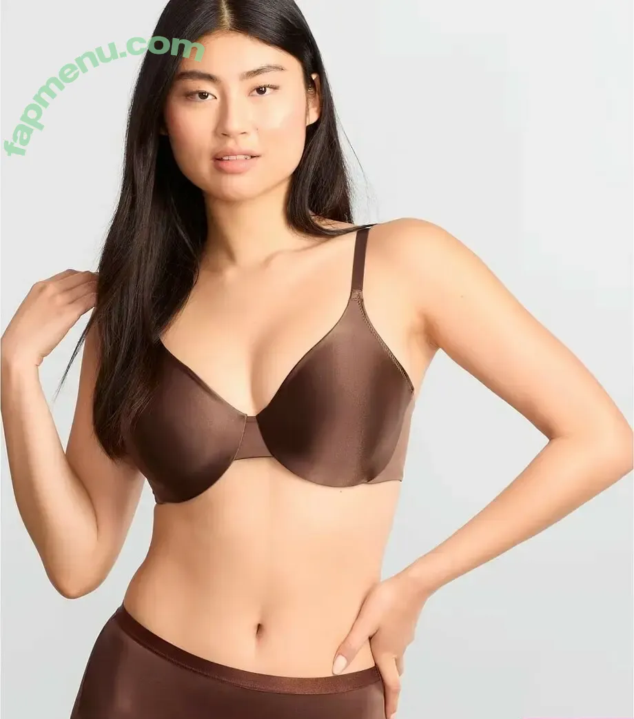 Gloria Tang nude photo #0105 (gloriatvng)