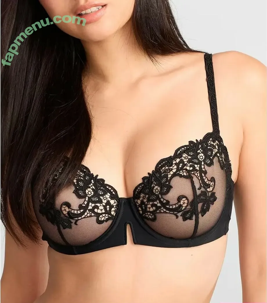 Gloria Tang nude photo #0111 (gloriatvng)