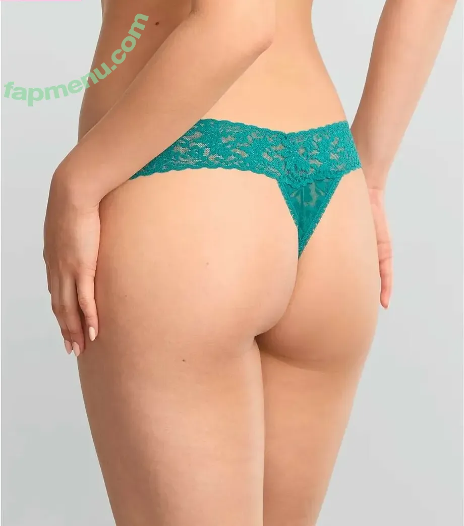 Gloria Tang nude photo #0114 (gloriatvng)