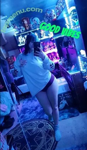  nude photo #0004