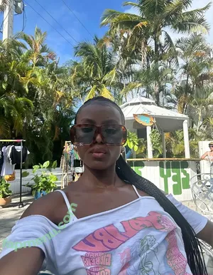 glowupgetter / theglowgetterinc nude photo #0006