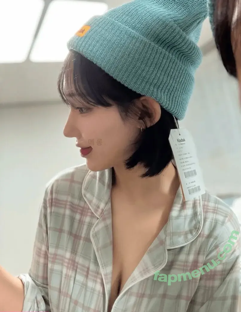 Gnaranha nude photo #0168 (Ahn Arang)