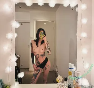 GNVTS / TANGYATS / gngbts nude photo #0032