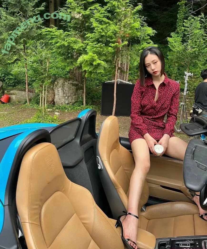 Go Minsi nude photo #0005 (Go Minsi)