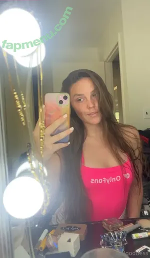 goalgoddess / raylan / yourbae.rae nude photo #0127