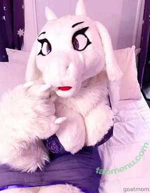 goatmom / goatmomofficial nude photo #0014