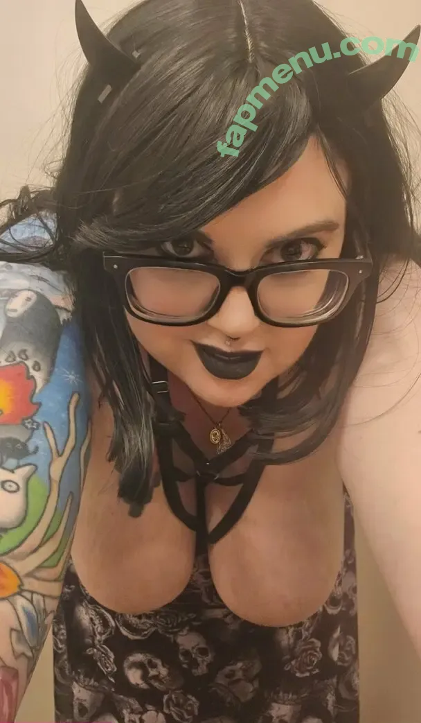 goblindommymommy nude photo #0014 (goblindommymommy)