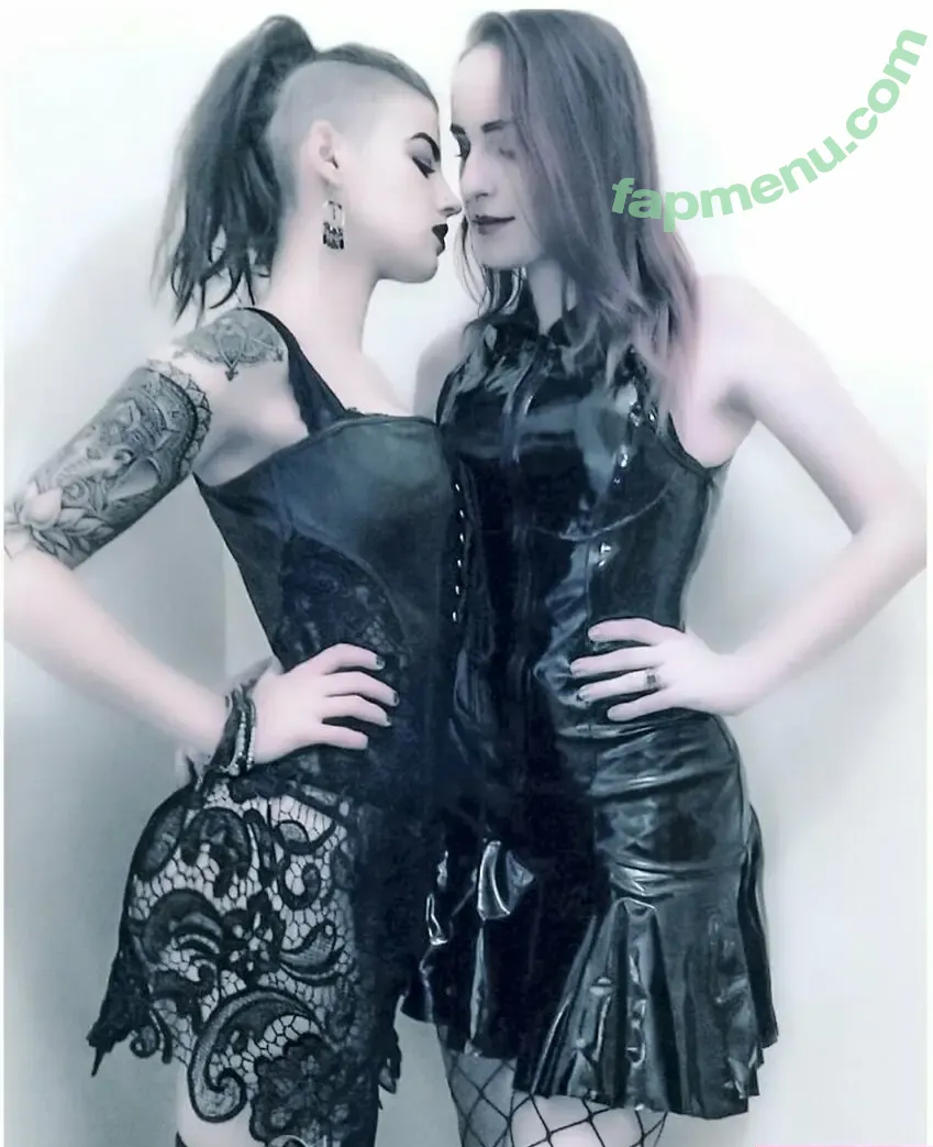 God Scarlette nude photo #0006 (God_Scarlette)