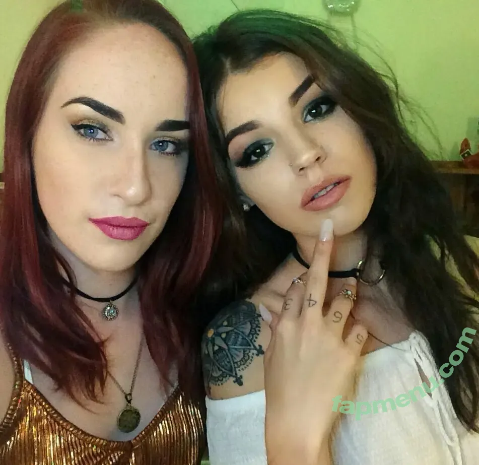 God Scarlette nude photo #0015 (God_Scarlette)