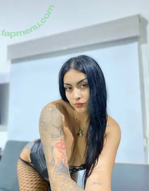 goddesbella / iam_islandgyal_goddess_bella nude photo #0012