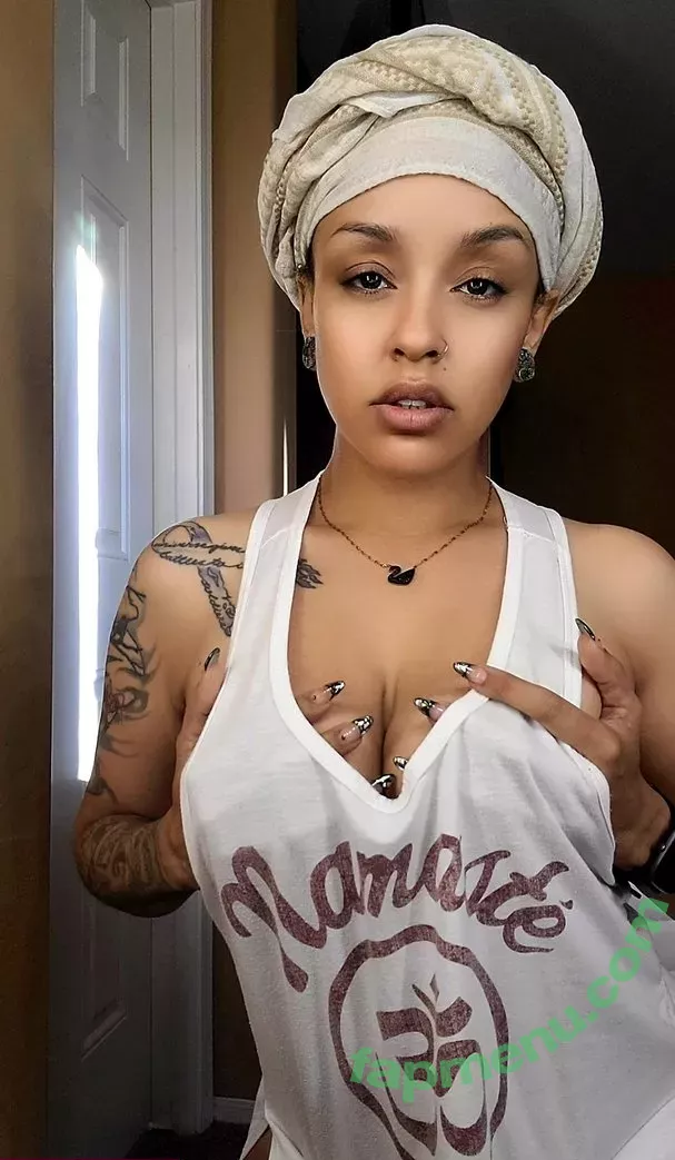 Goddess Orora Storm nude photo #0014 (Vegetable_Hall1419 / goddessororastorm / orora_storm)