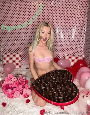 Goddess Shy / sweet.sanctuary5 / sweet_shy_girl97 / sweetshygirl97 nude photo #0047