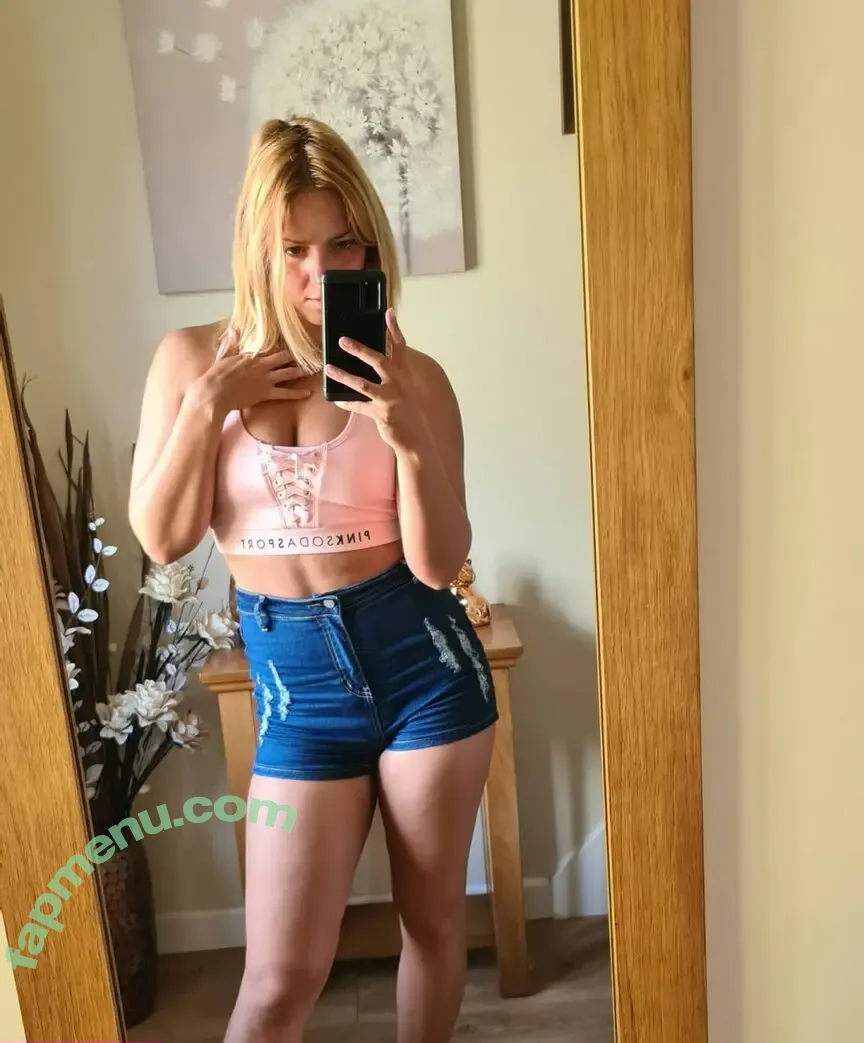 Goddess Sophie nude photo #0036 (sophie.skipper)