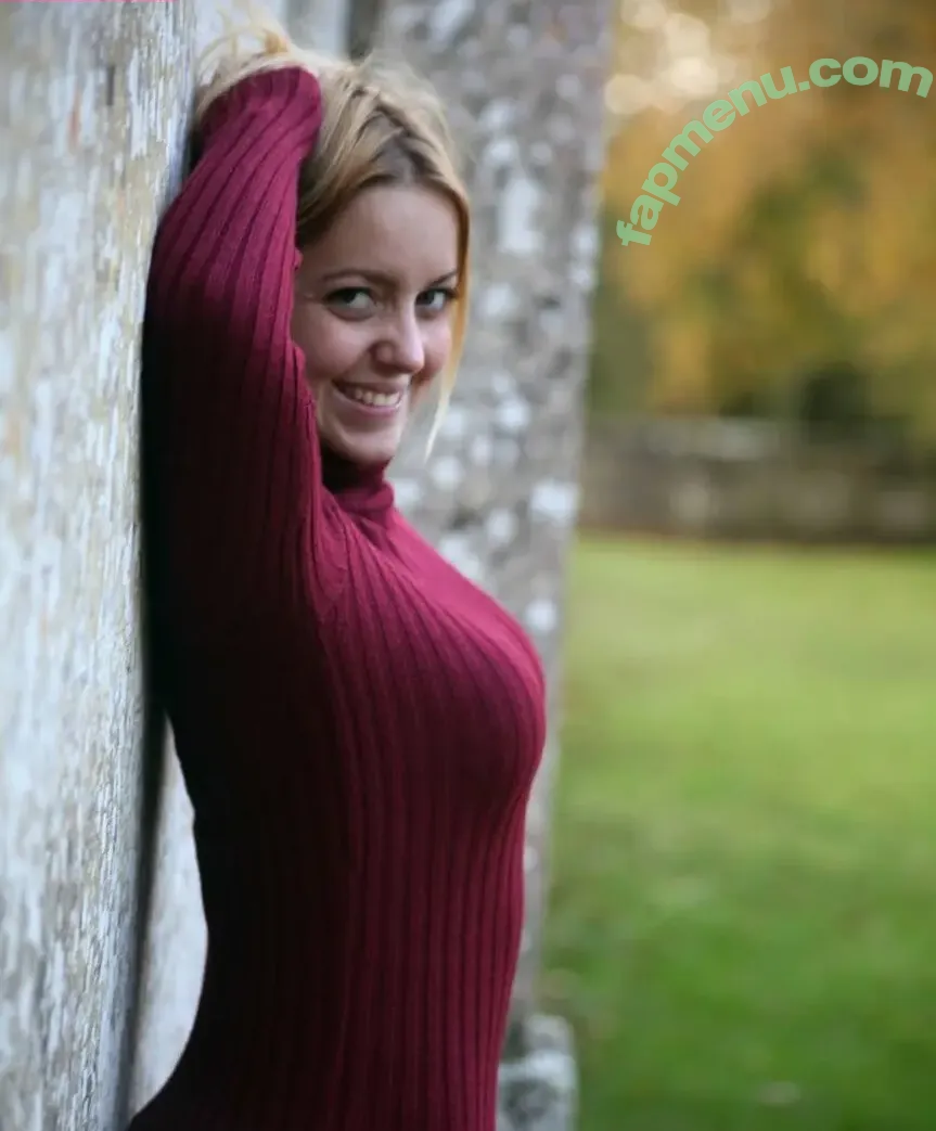 Goddess Sophie nude photo #0038 (sophie.skipper)