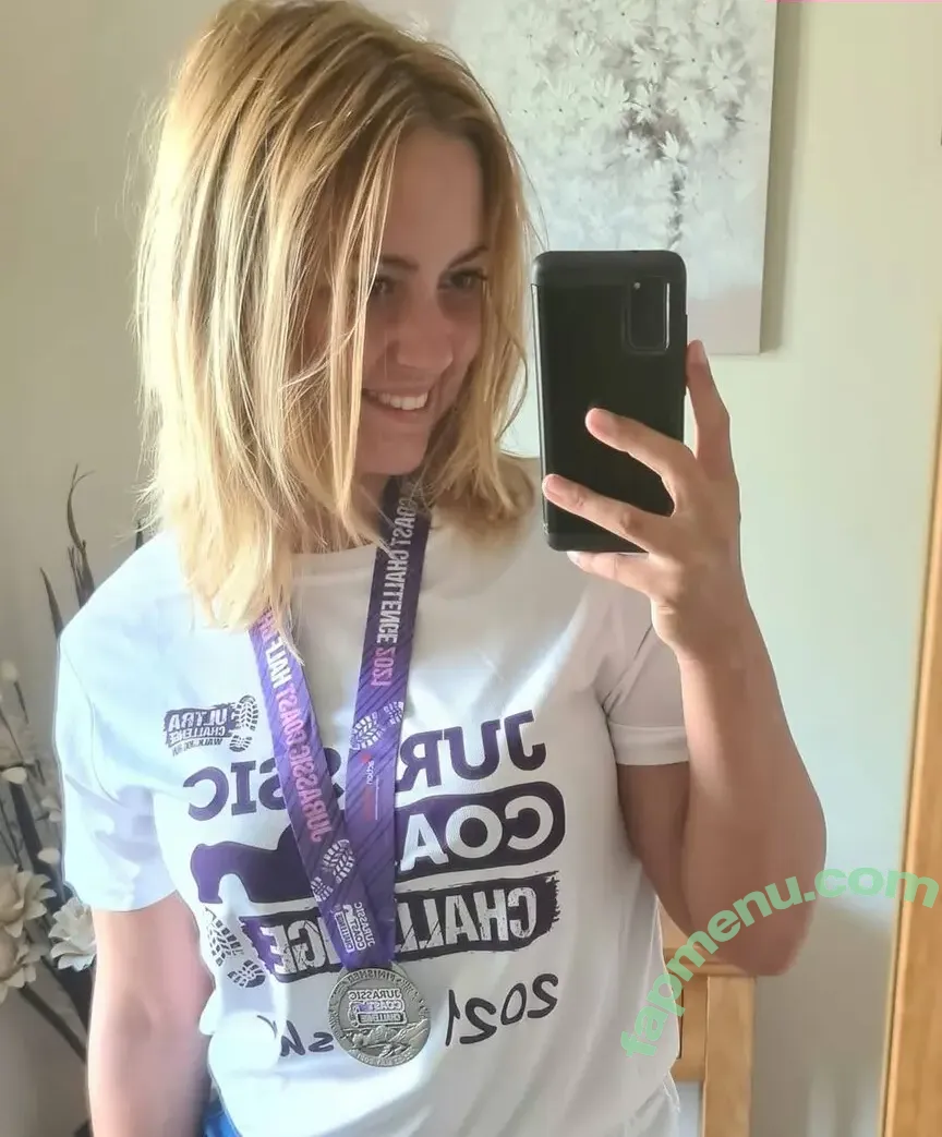 Goddess Sophie nude photo #0040 (sophie.skipper)