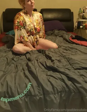  nude photo #0002