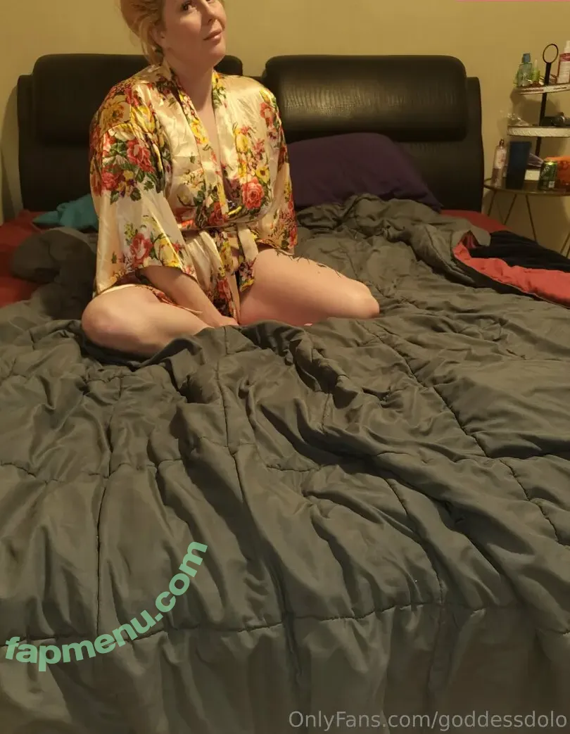 goddessdolo nude photo #0002 (goddessdolo)