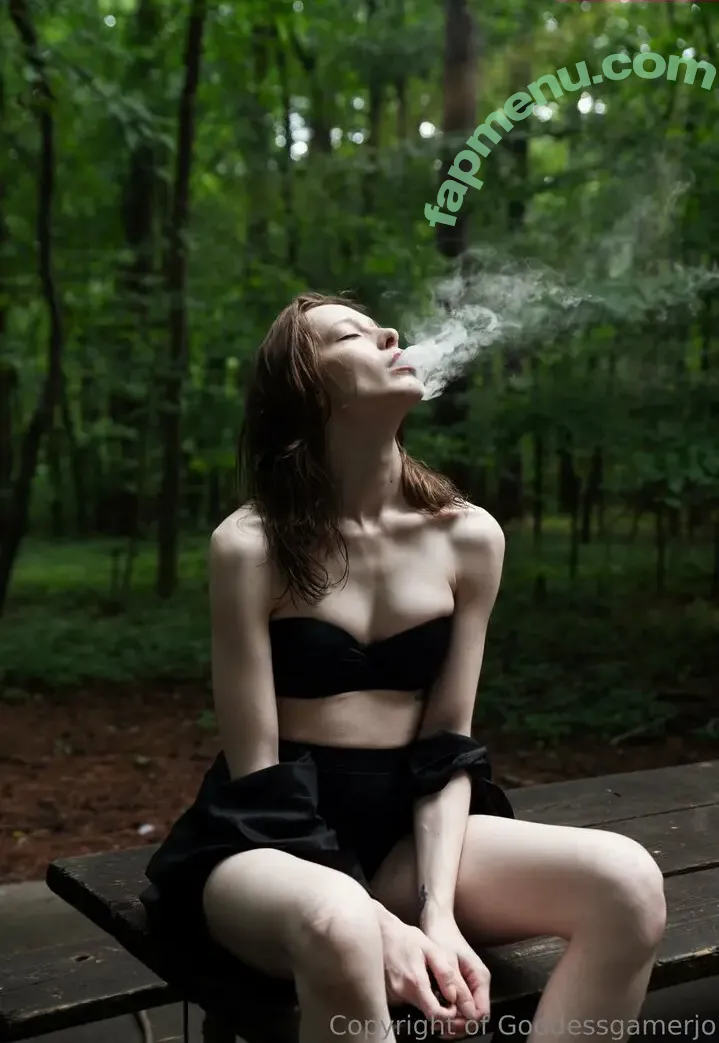 goddessgamerjo nude photo #0001 (goddessgamerjo)