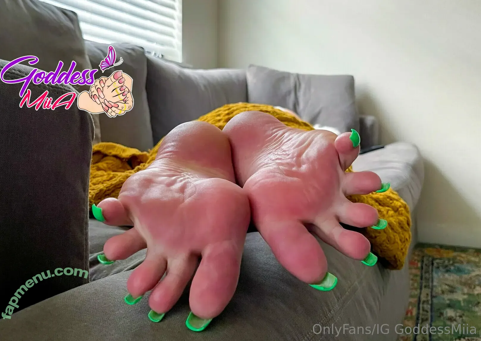goddessmiia nude photo #0043 (goddessmiia)