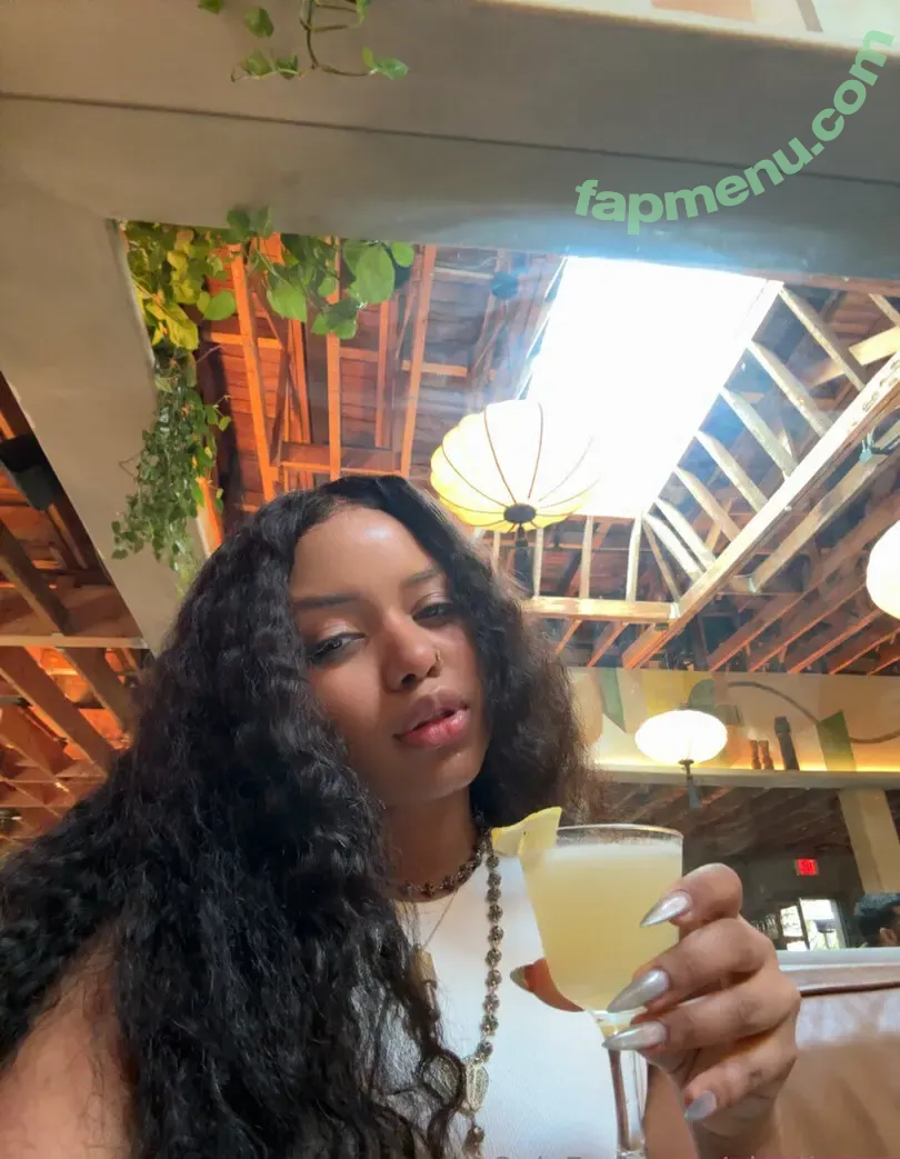 goddessnine nude photo #0003 (goddessnine)