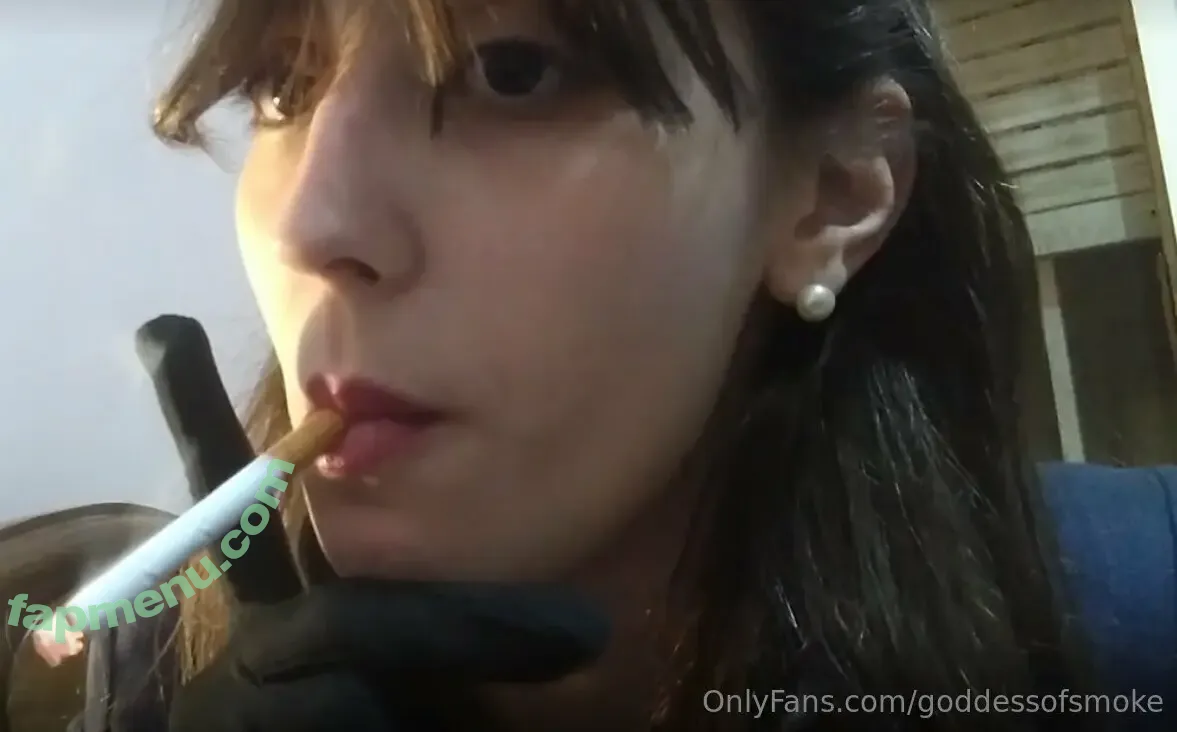 goddessofsmoke nude photo #0021 (goddess__of__smoke)
