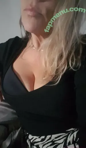  nude photo #0002