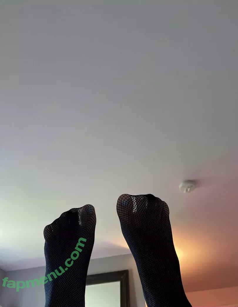 goddessvalentinaaa nude photo #0032 (Cariiinaaa / ItalianLatina)