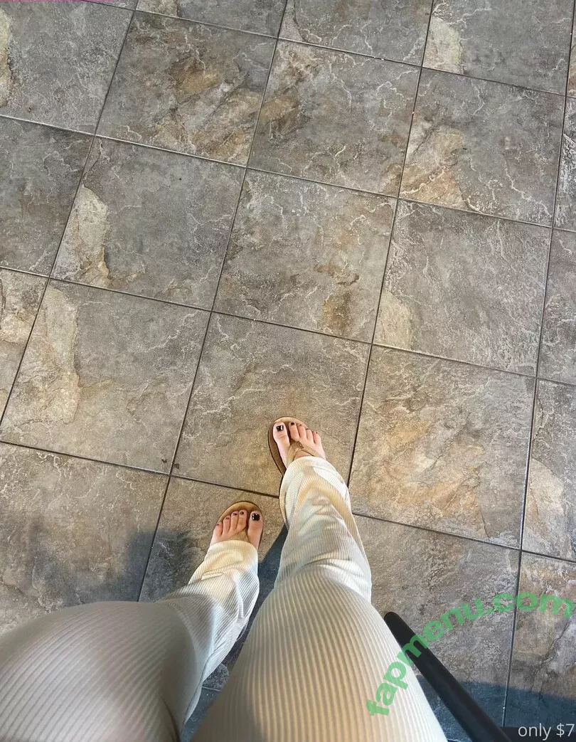 goddessvalentinaaa nude photo #0042 (Cariiinaaa / ItalianLatina)