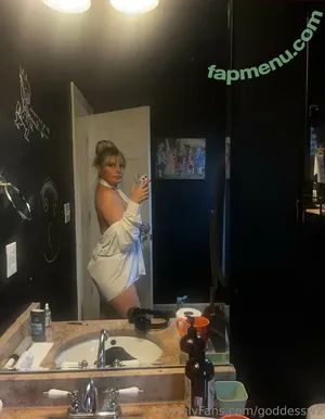  nude photo #0005