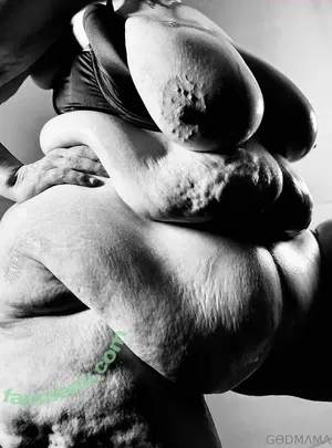 Godmama_io nude photo #0202