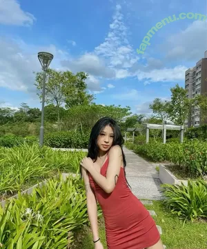 godvander nude photo #0032