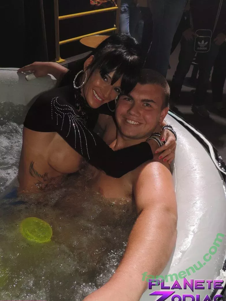 Gogo Stripper nude photo #0025 (gogo.striper / mogogogo / private show / show in club)