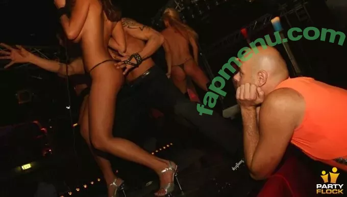 Gogo Stripper nude photo #1065 (gogo.striper / mogogogo / private show / show in club)