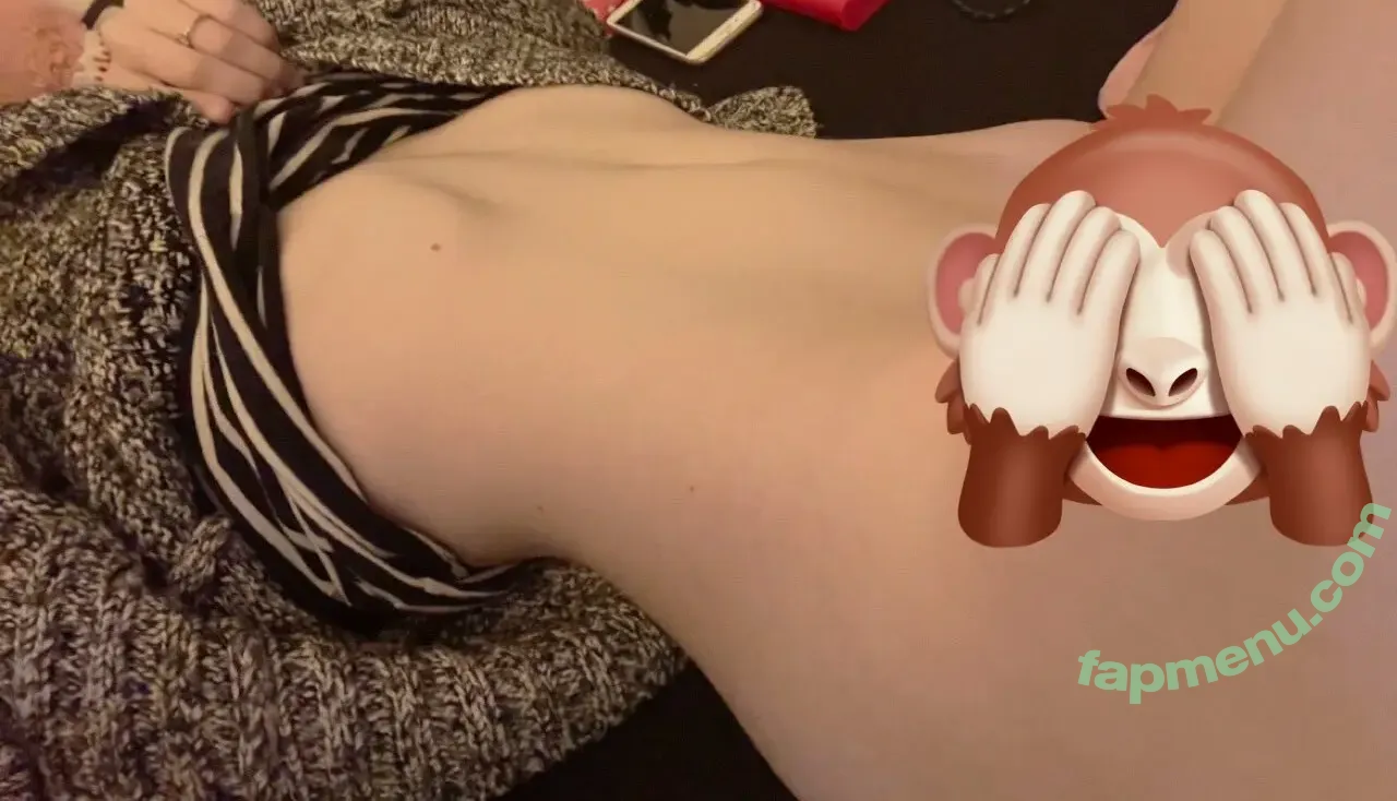 Goldenpupu nude photo #0057 (Sweet Heart Lily / sweet_heart_lily)