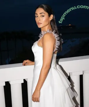 Golshifteh Farahani / golfarahani nude photo #0027