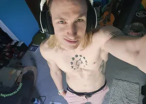  nude photo #0007