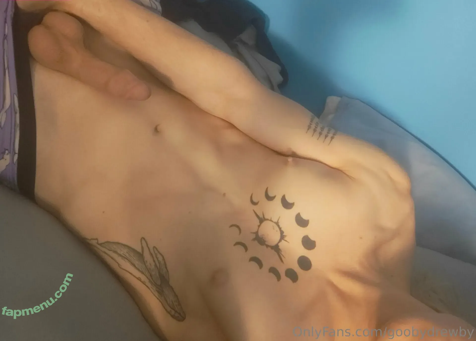 goobydrewby nude photo #0002 (goobydrewby)