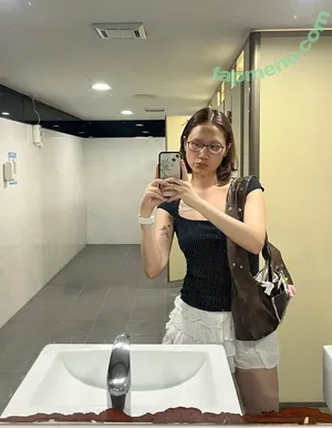  nude photo #0008