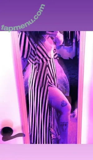 goodgirlgothiccc / iamgoodgirlla nude photo #0019