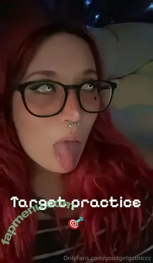 goodgirlgothiccc / iamgoodgirlla nude photo #0107