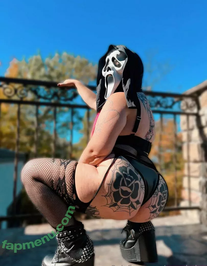 gore_baby nude photo #0047 (BabyyGoree / BbyGoreee / itsgorebabyy)