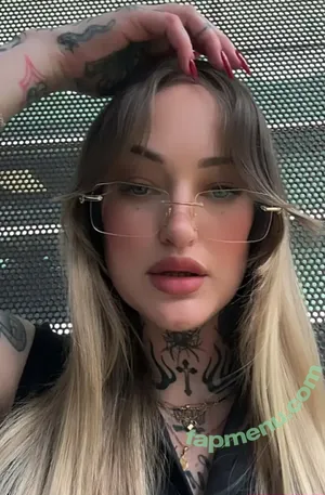 Goth Queen /  / lil__ked / lil_ked nude photo #0144