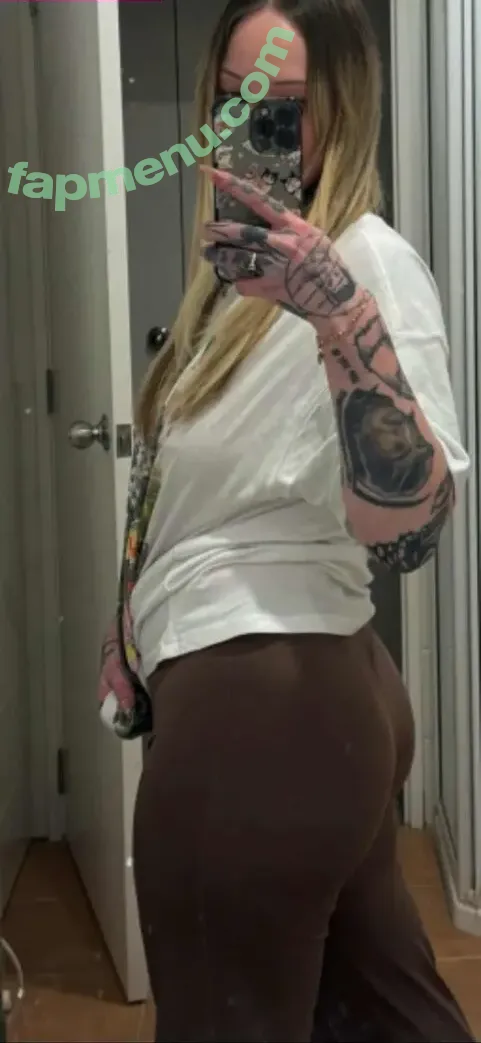 Goth Queen nude photo #0130 ( / lil__ked / lil_ked)