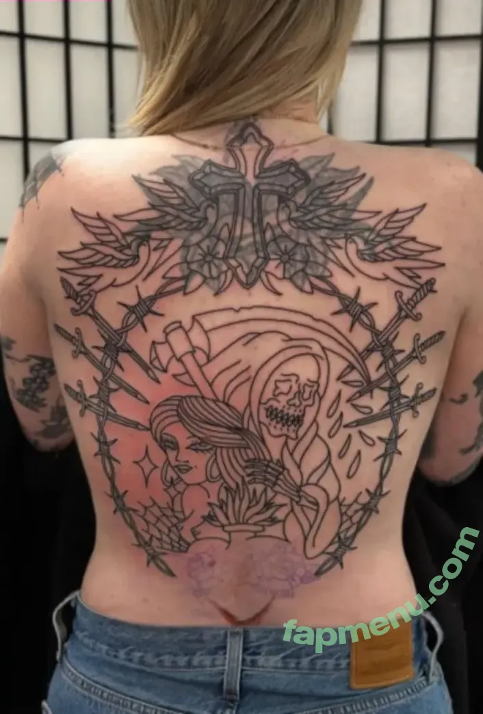 Goth Queen nude photo #0141 ( / lil__ked / lil_ked)