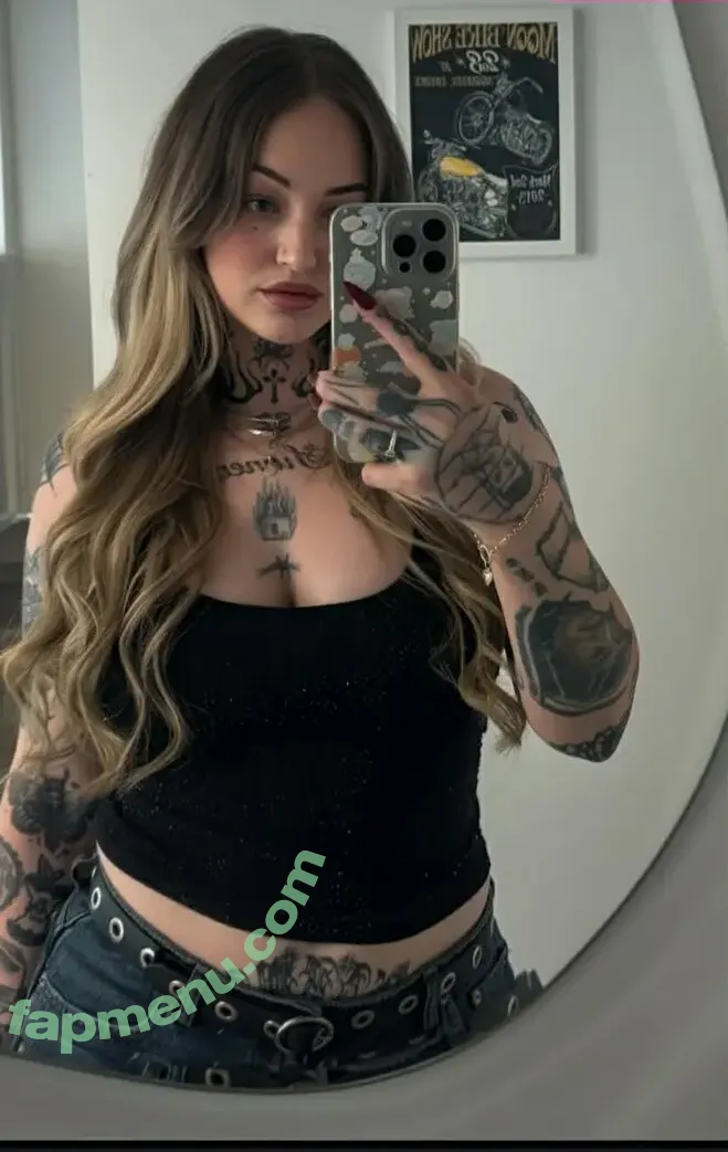 Goth Queen nude photo #0142 ( / lil__ked / lil_ked)