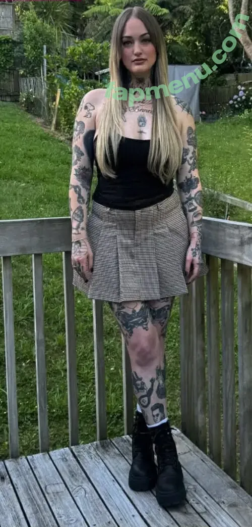 Goth Queen nude photo #0156 ( / lil__ked / lil_ked)