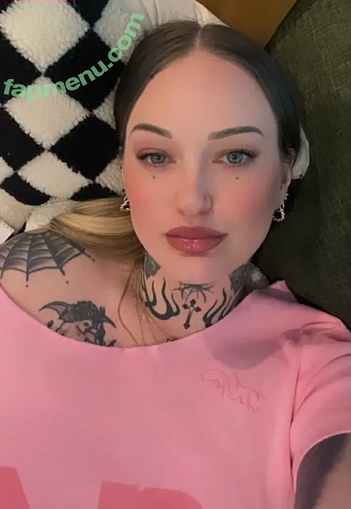 Goth Queen nude photo #0157 ( / lil__ked / lil_ked)