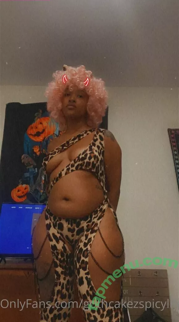 gothcakezspicylife nude photo #0084 (yes_idocosplay)