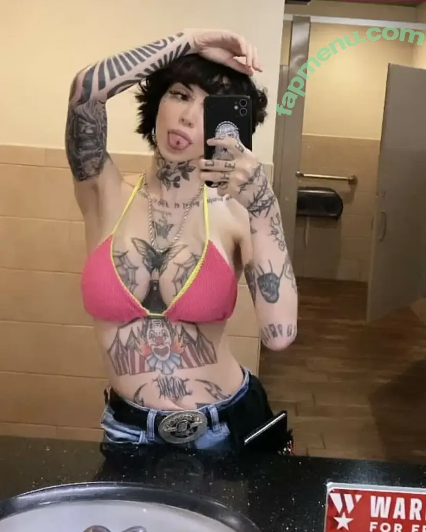 gothcowgirlll nude photo #0004 (gothcowgirllll)